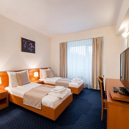 Hotel Excelsior Timişoara Buitenkant foto
