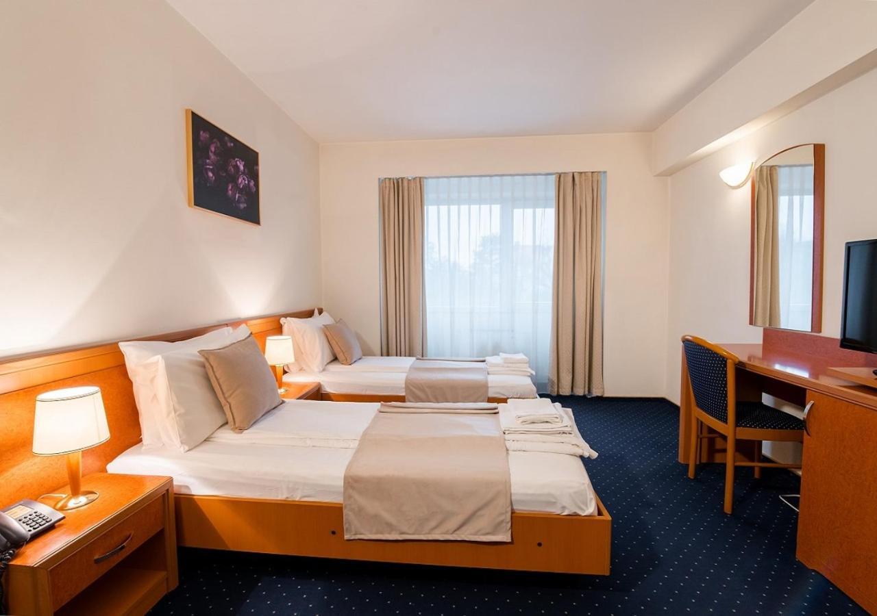 Hotel Excelsior Timişoara Buitenkant foto