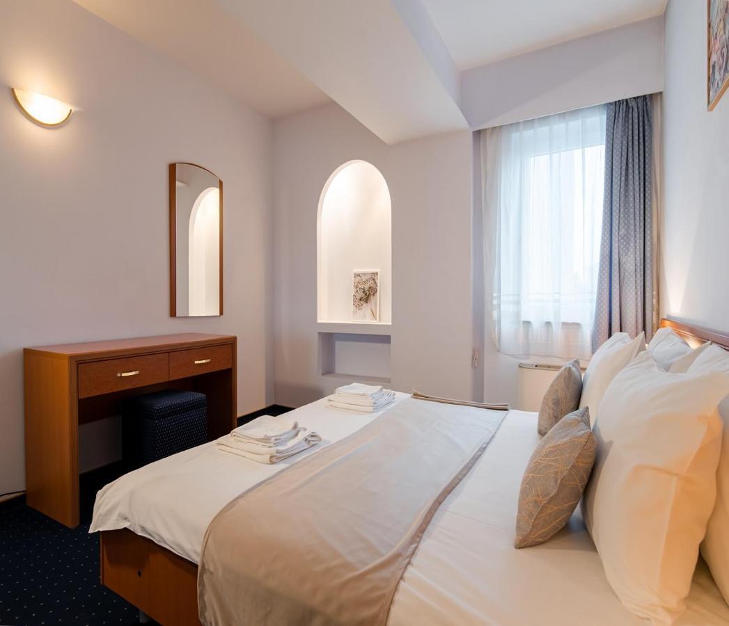 Hotel Excelsior Timişoara Buitenkant foto
