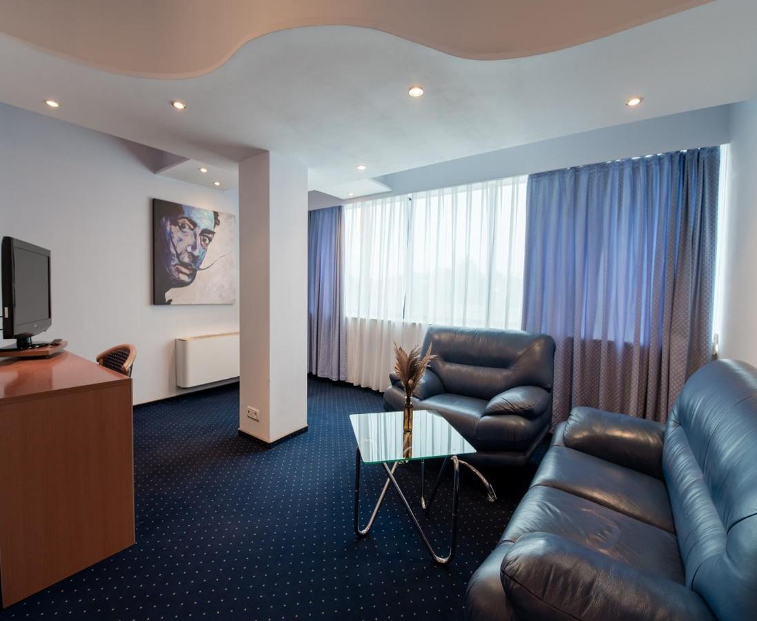 Hotel Excelsior Timişoara Buitenkant foto