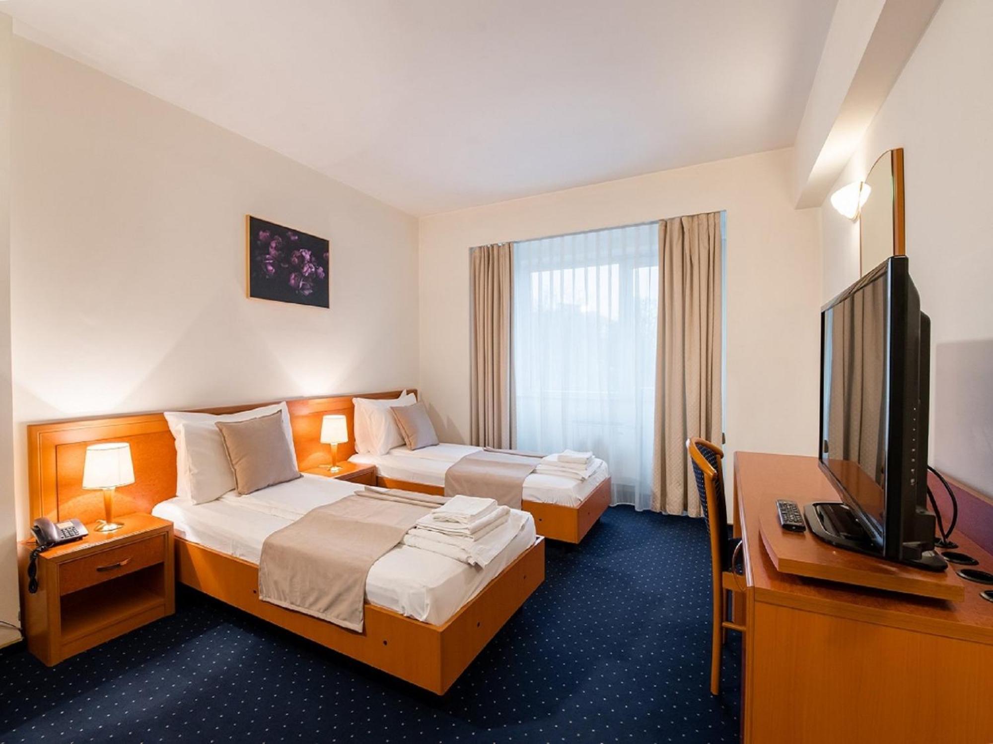 Hotel Excelsior Timişoara Buitenkant foto