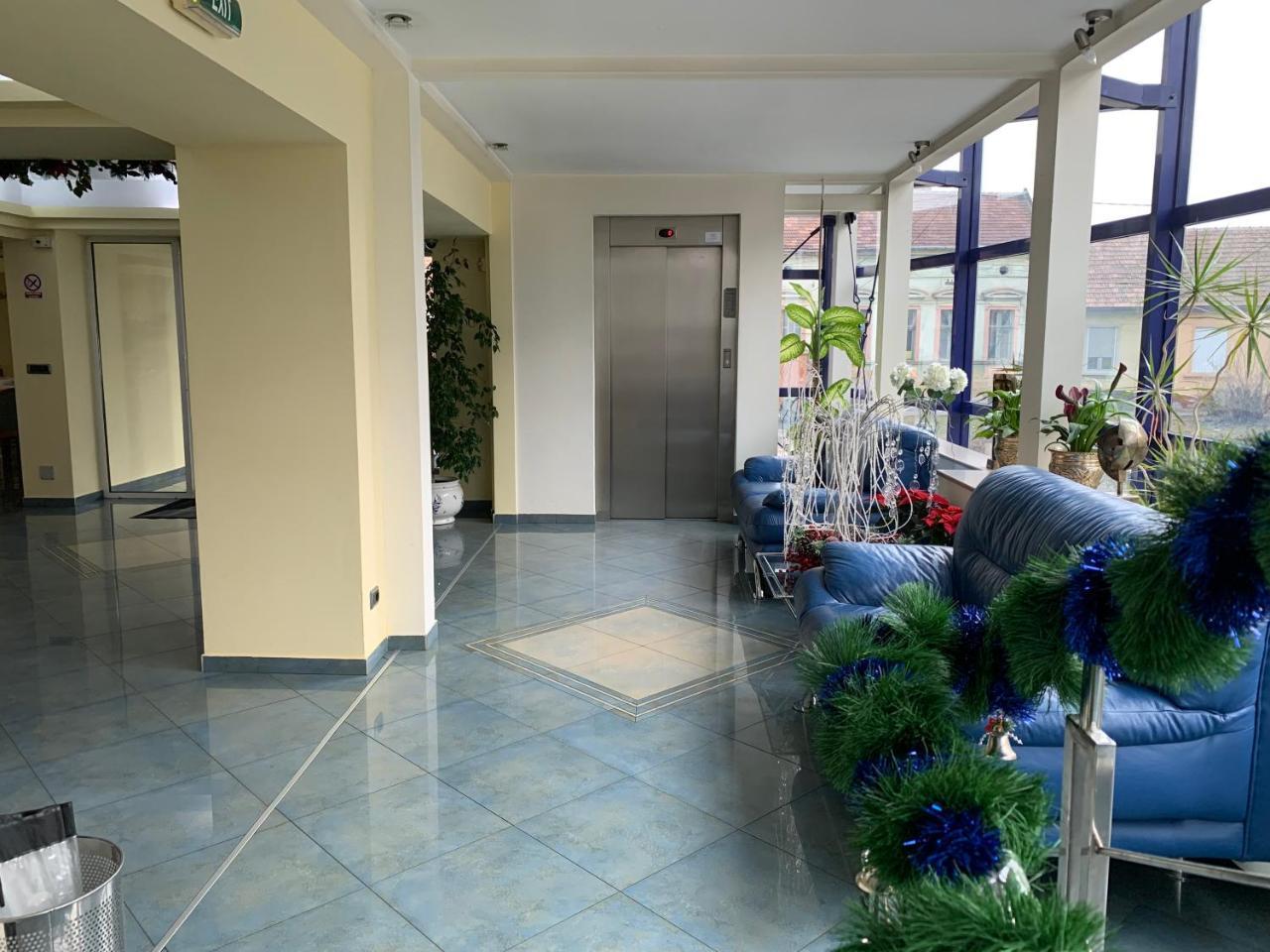 Hotel Excelsior Timişoara Buitenkant foto